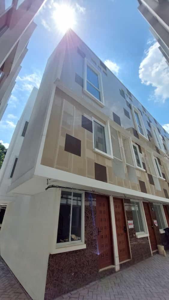 Tiny House Crystal Blok M *